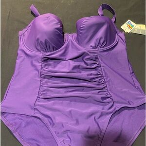 One piece swimsuit purple ,tummy control, underwire, plus-size 1x.